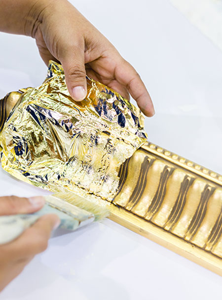 How to Clean a Gilded Picture Frame